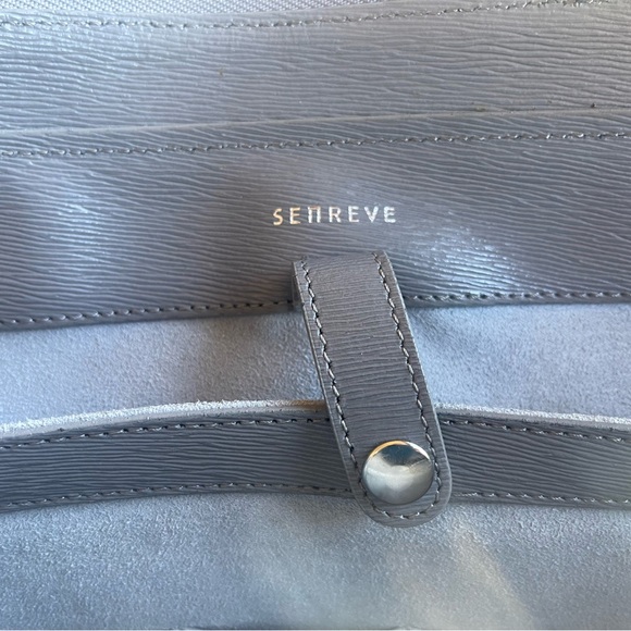 SENREVE maestro convertible backpack! shoulder bag
Lux AF 🩶🩶🩶🩶🩶🩶🩶🩶🔥 - Picture 13 of 15